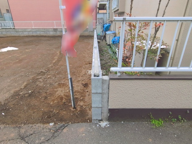 ふじみ野市苗間の新築一戸建の前面道路含む現地写真