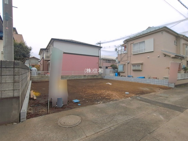 ふじみ野市苗間の新築一戸建の前面道路含む現地写真