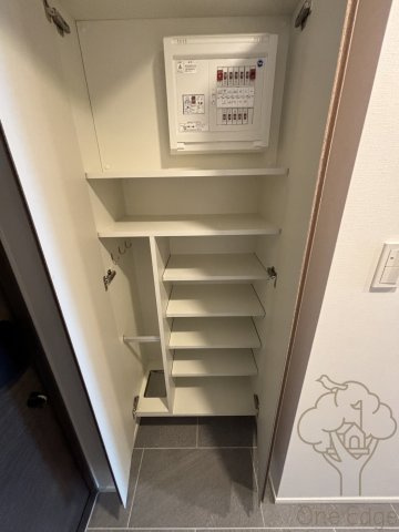 ザ・パークハビオ塚本の玄関