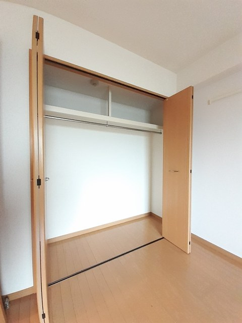 藤沢市稲荷１丁目の賃貸マンションの収納|洋服多い方にもおすすめ♪