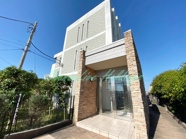 藤沢市稲荷１丁目の賃貸マンションの外観|おしゃれな外観です♪