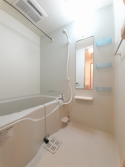 藤沢市稲荷１丁目の賃貸マンションの浴室|清潔感のあるお風呂です♪