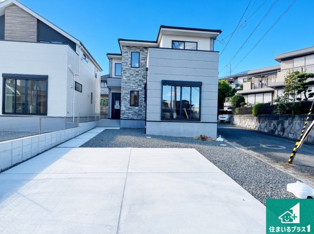 高槻市南平台　第2期　新築一戸建ての外観|お客様に長く安心して住んでいだだける事にこだわった家づくり！住んでからのアフターサービスにもしっかりと取り組んでいます！
