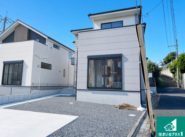 高槻市南平台　第2期　新築一戸建ての外観|お客様に長く安心して住んでいだだける事にこだわった家づくり！住んでからのアフターサービスにもしっかりと取り組んでいます！