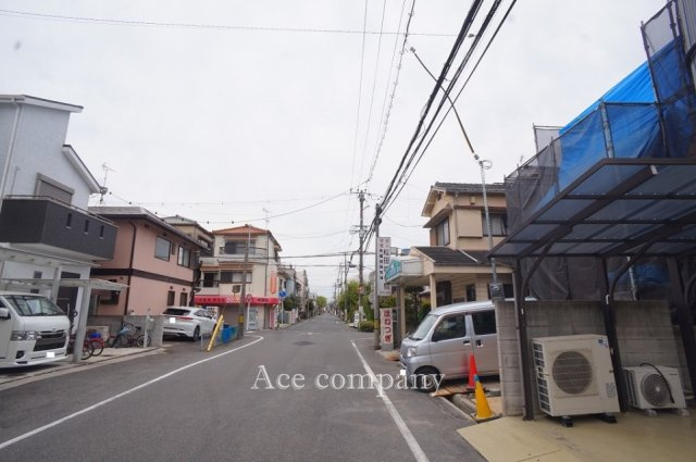 【前面道路含む現地写真】 | 東大阪市南鴻池町2丁目 | 南向き☆【前面道路：幅員約9ｍ！】