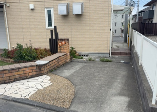 【外観】 | 土地探しをしていると都市計画区域という言葉を目にすると思います。法律によって、都道府県知事や国土交通大臣が指定するエリアのことを指しており、都市計画区域は市街化区域と市街化調整区域に分けられています。