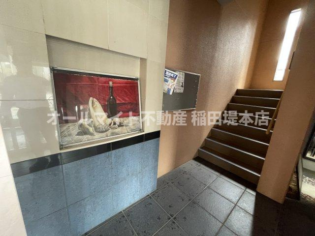 狛江市中和泉２丁目の賃貸マンションのロビー