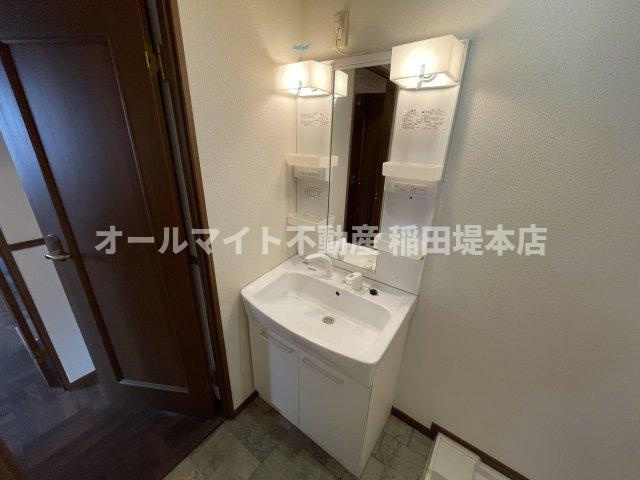 狛江市中和泉２丁目の賃貸マンションの洗面所