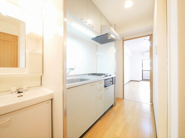 大阪市中央区糸屋町１丁目の賃貸マンションのキッチン