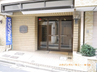 【エントランス】 | 清廉とされたエントランスになっています。