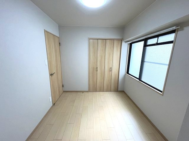 シティパレス富士見町の洋室