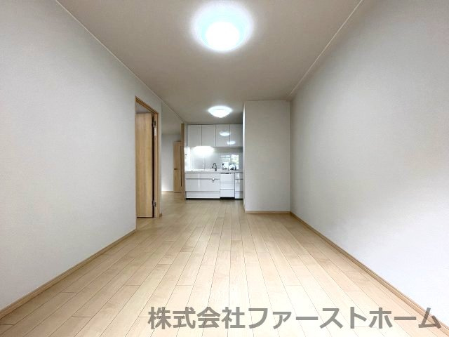 シティパレス富士見町の居間・リビング