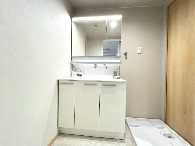 シティパレス富士見町の独立洗面台