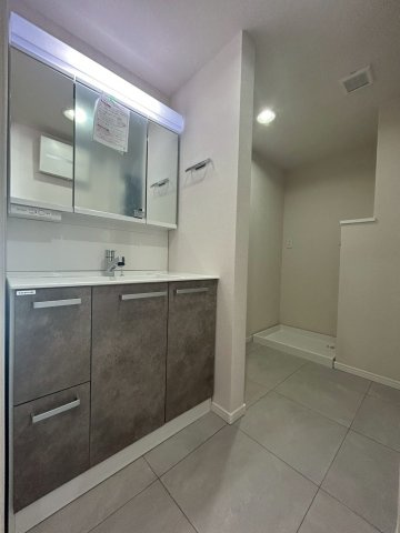 グラン・コート八千代緑が丘の独立洗面台