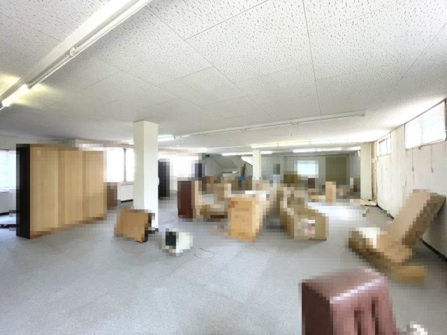 高島市安曇川町田中中古店舗事務所の内装