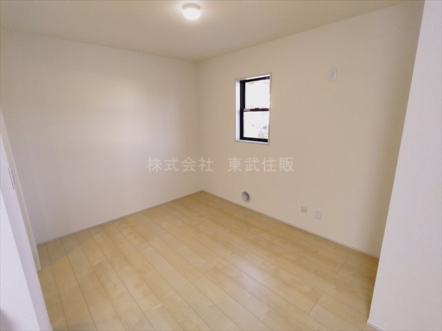 【居間・リビング】 | 川越市下小坂　全5棟　4号棟 | ゆったりとしたリビングです