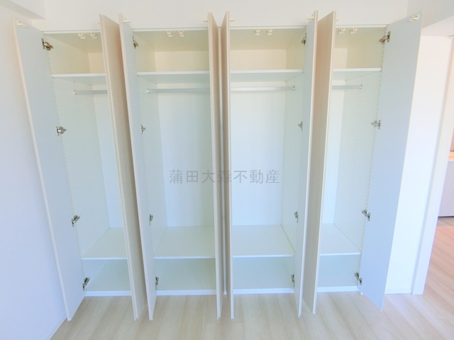 シーズンフラッツ大森西の収納|洋室6帖　収納　クローゼット