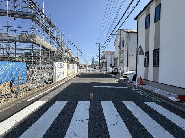 【周辺】 | 新天地でもコミュニティが広がる全６棟の分譲地内◎
大変ご好評につき※最終１棟！現地完成・住戸内覧可能！
ぜひお問合せ下さい♪
