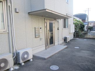 【エントランス】