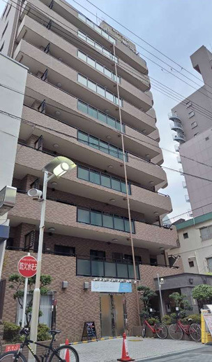 ネバーランド西宮駅前