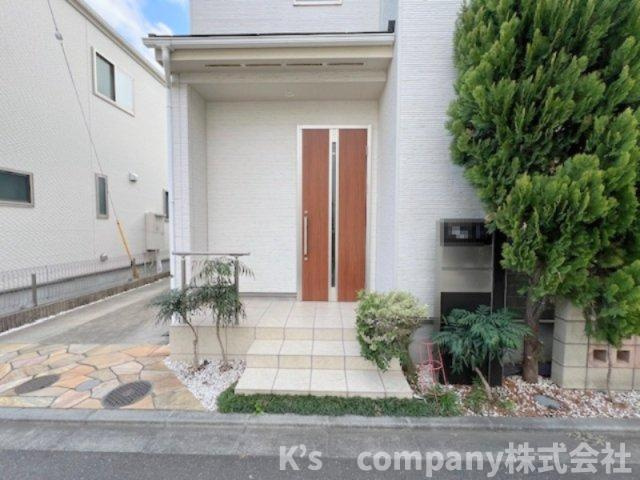 ■高座郡寒川町倉見　中古戸建の玄関|玄関周辺スペース◇