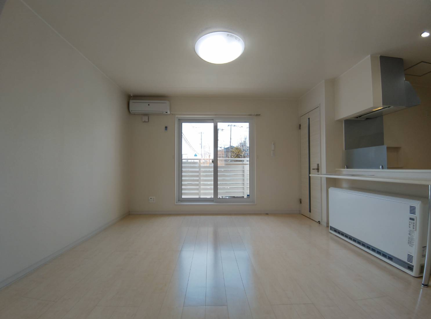 イーストブルーの居間・リビング