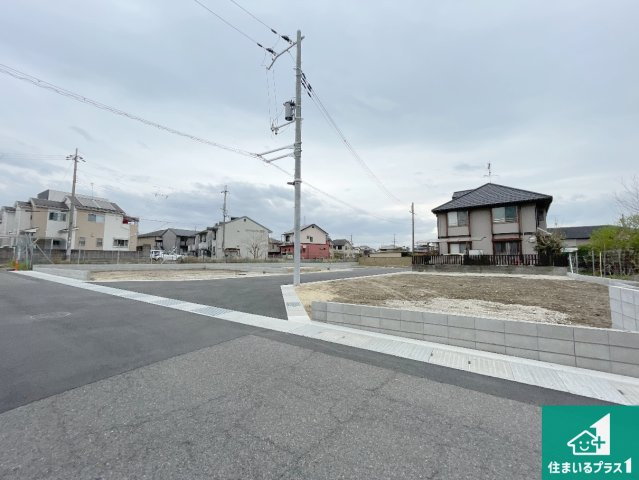1(土)2(日)現地案内可能！　奈良市南紀寺町　の前面道路含む現地写真|駅やスーパー、小学校・中学校等日常生活に欠かせない情報や道のりもご紹介いたしますのでお気軽にご相談ください。