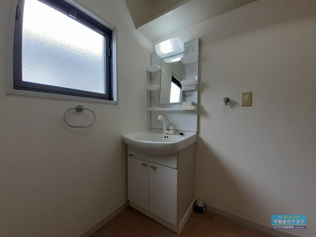 栄町一番館の洗面所|※過去の室内写真のため現況と異なる場合があります