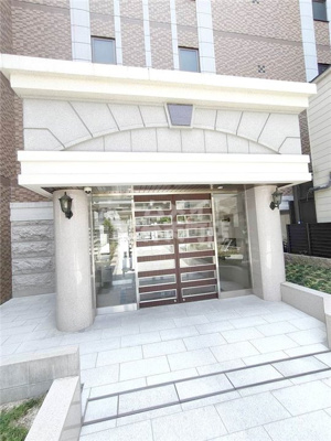 【エントランス】 | Luxe此花 | 毎日通るエントランスはこのようになっています