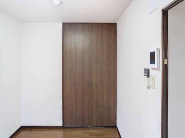 サンフラワーマンションの収納|サンプル写真になります。