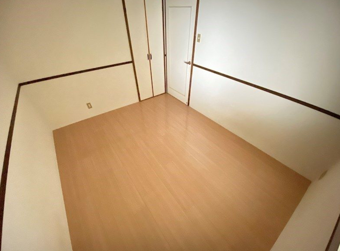 リーベンハイツの洋室