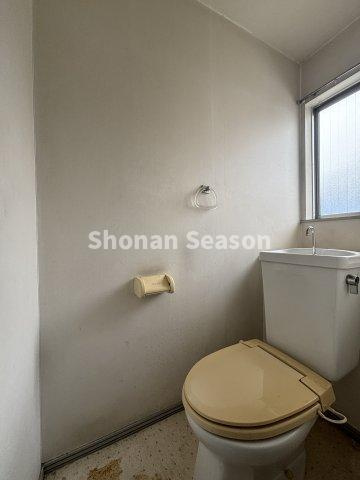 【トイレ】 | 混雑しがちな朝の時間帯も安心！１階２階フロアごとトイレを完備♪