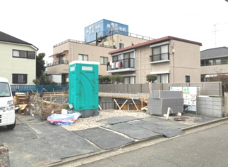 【前面道路含む現地写真】 | 立川市栄町２丁目　全４棟　4号棟　仲介手数料無料
