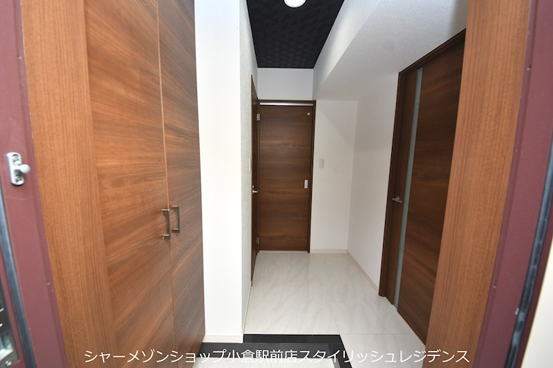 プレジデンス ザ・小倉の玄関