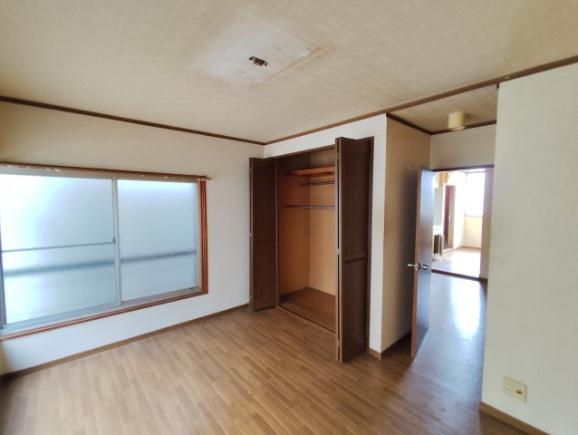 南篠崎4丁目住宅付店舗戸建の居間・リビング