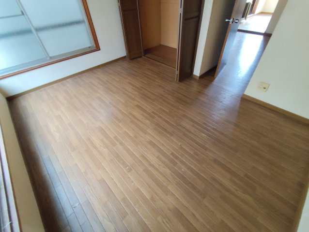 南篠崎4丁目住宅付店舗戸建の居間・リビング