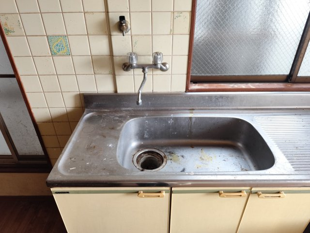 南篠崎4丁目住宅付店舗戸建のキッチン