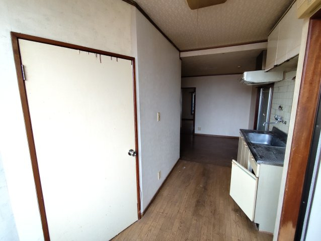 南篠崎4丁目住宅付店舗戸建の内装