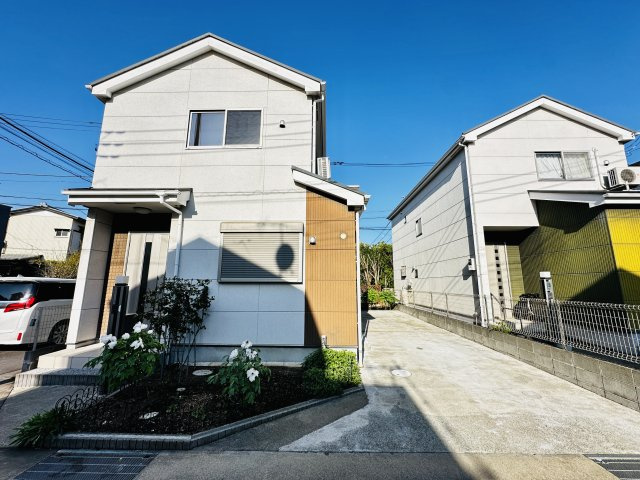伊勢原市白根　中古戸建の外観