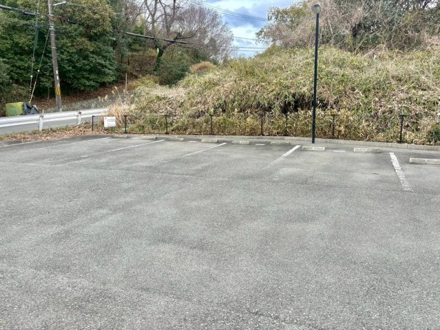 グリーンハイツ兼田の駐車場