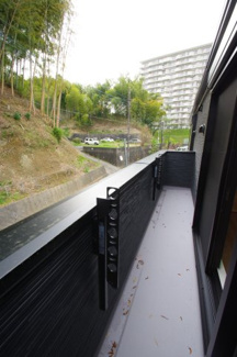 【バルコニー】 | 【仲介手数料無料！！】川崎市麻生区王禅寺東4丁目　新築戸建て（全3棟）B号棟　5480万円