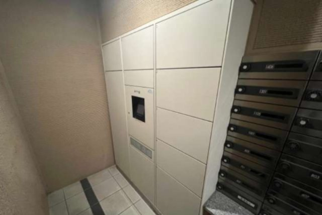 ワイズベイシティ泡瀬