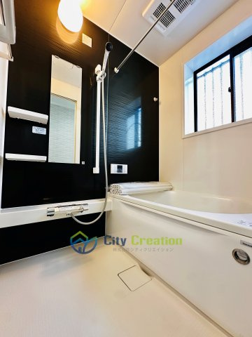 海老名市中新田5丁目　中古戸建　68.35坪の浴室