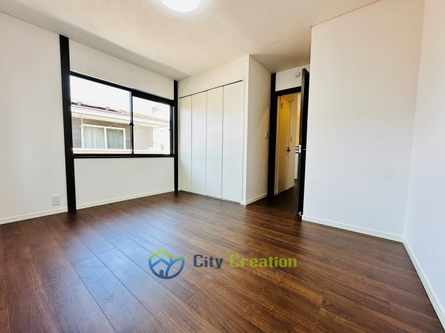 海老名市中新田5丁目　中古戸建　68.35坪の洋室