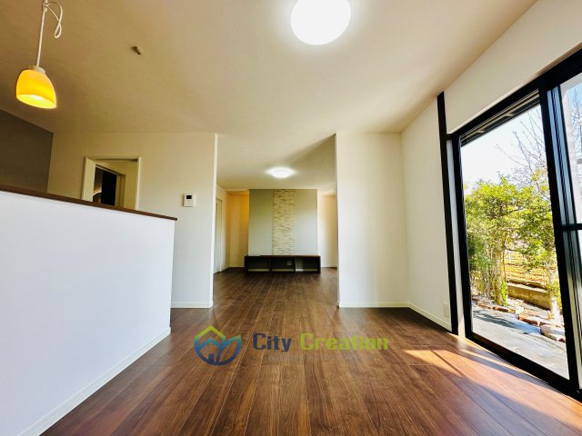 海老名市中新田5丁目　中古戸建　68.35坪のキッチン