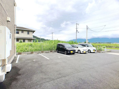 【駐車場】 | ロイヤルガーデン四条