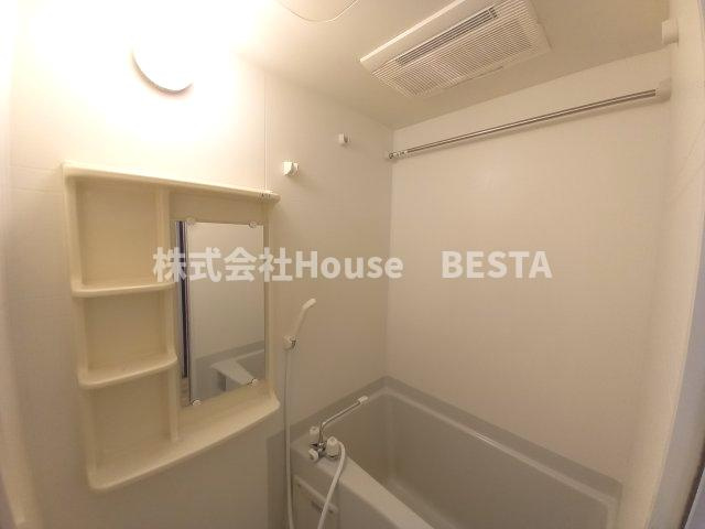 プレサンス三宮ルミネスの浴室