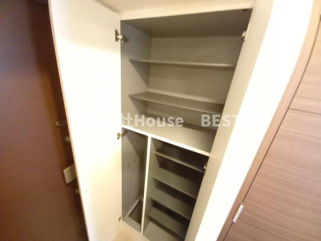 プレサンス三宮ルミネスの収納