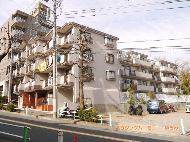 【外観】 | セザール赤塚公園 | モダンでスタイリッシュな印象を与えるグレーを基調とした外観。