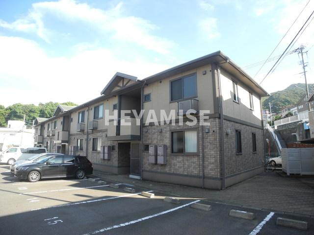 ステラ深堀　B